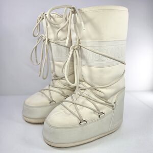 Moon Boot Icon Rubber Cream Snow Boots  US 7M / 8.5W